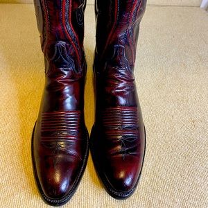 Lucchese Mens Boots